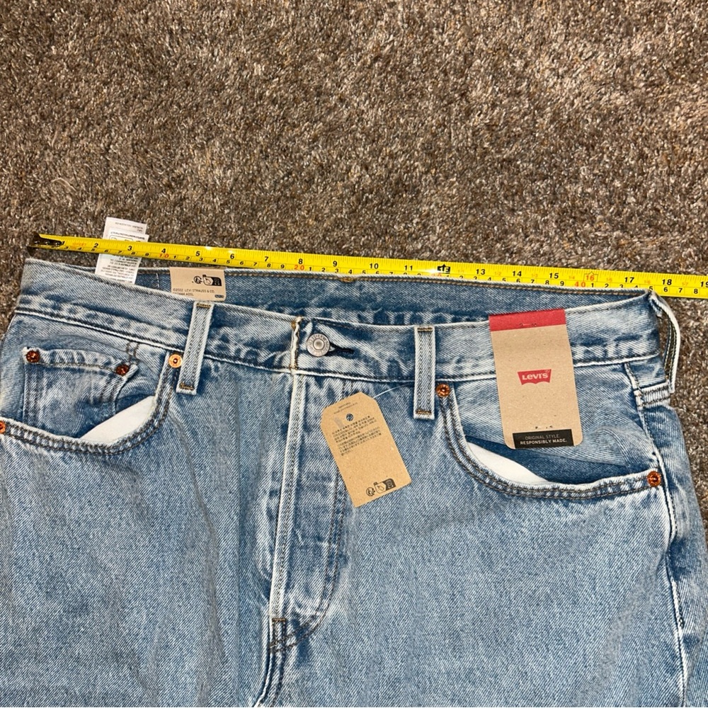 Levi Strauss woman’s long maxi denim skirt Light Wash NWT Sz 32 - Picture 4 of 7
